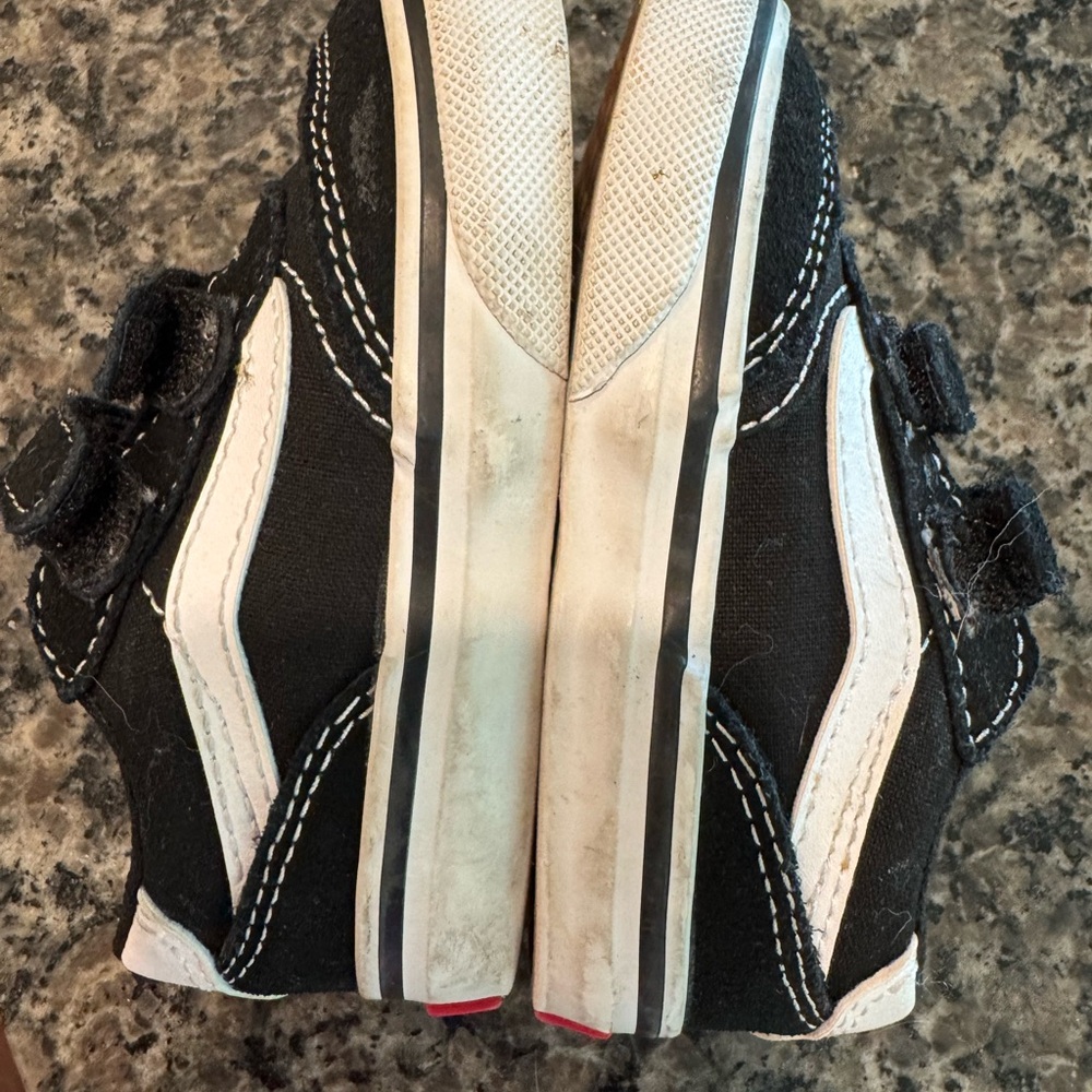 Vans Toddler size 6 - Picture 4 of 5